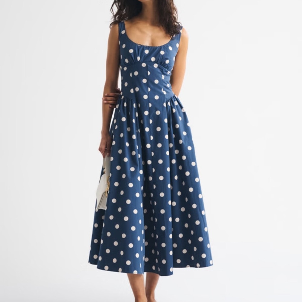 Abercrombie & Fitch Bra Free Dylan Midi Dress